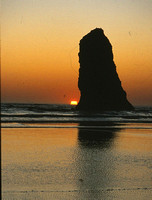 1983 5 Oregon Coast sunset w rocks